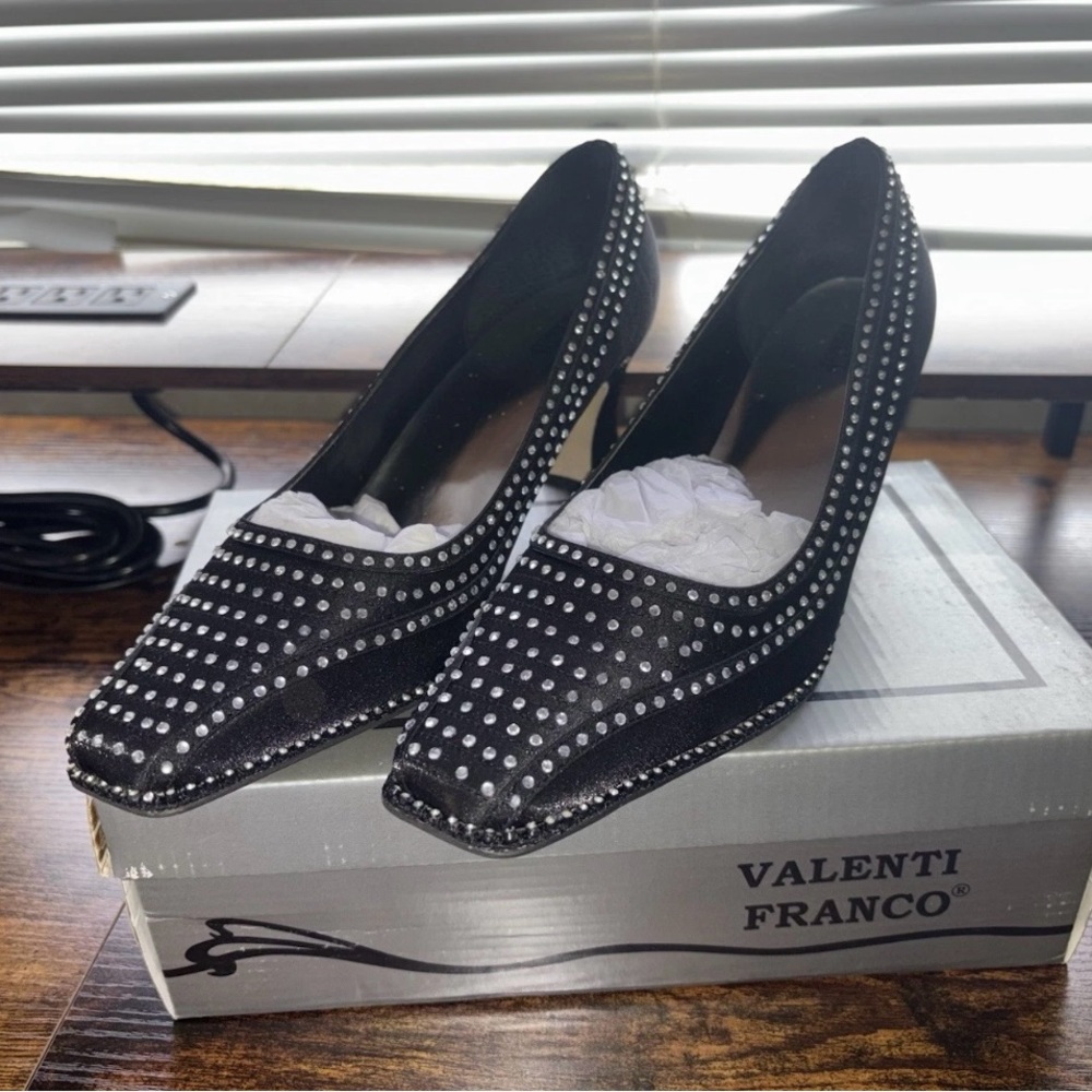 Valenti Franco Black Heeled Shoes with Studded Embellishments